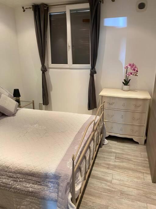 Jolie Appartement Avec Piscine La Roquette-sur-Siagne Exterior foto